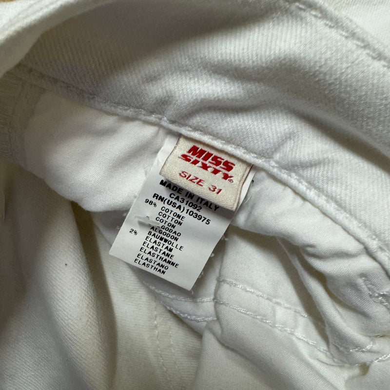 Detailansicht: Sourced limited accessories and clothes Miss Sixty white designer jeans – Logo, Nähte oder Material