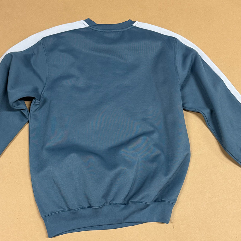 Detailansicht: Sourced limited accessories and clothes Umbro Streetwear sweatshirt – Logo, Nähte oder Material