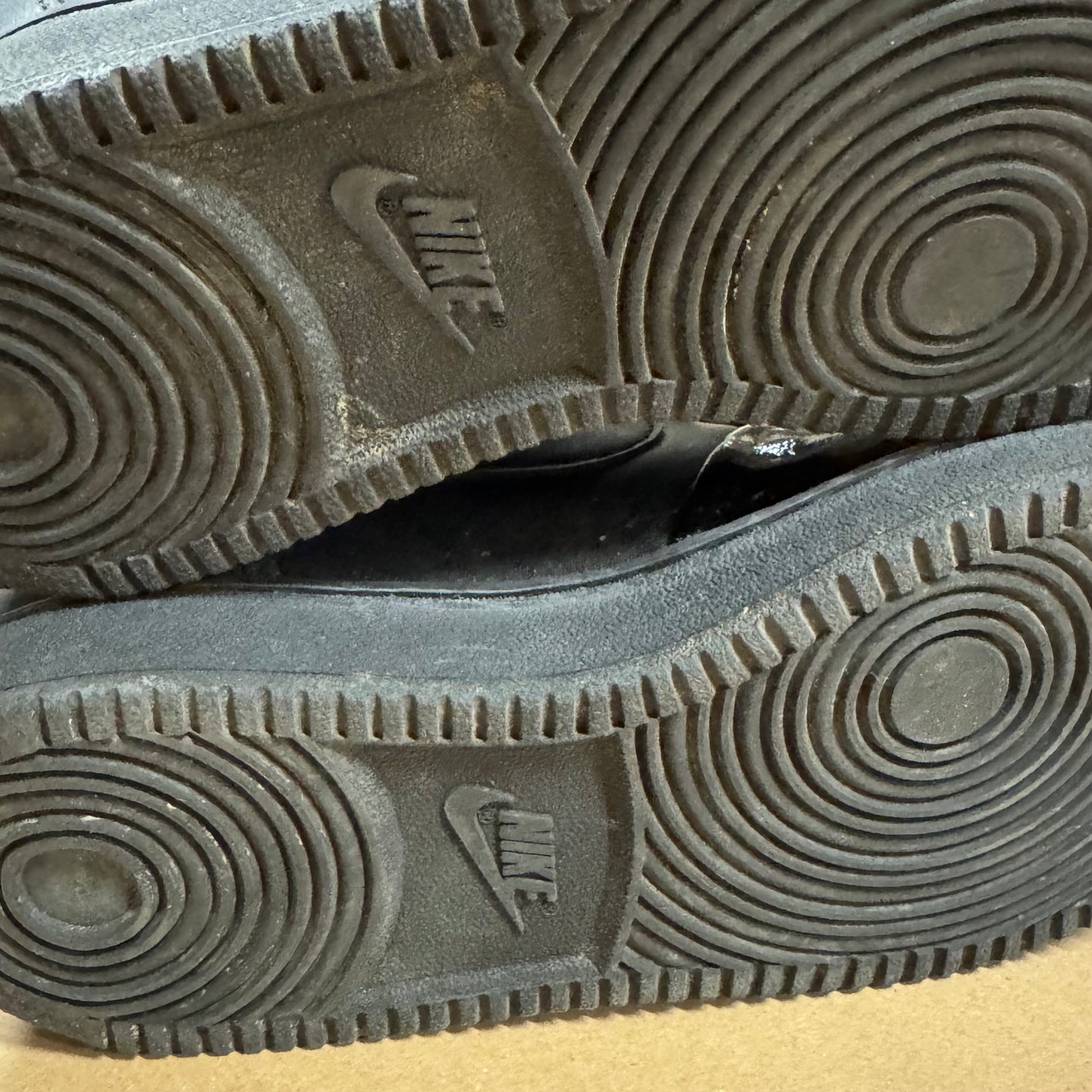 Vintage style Nike SB High sneakers
