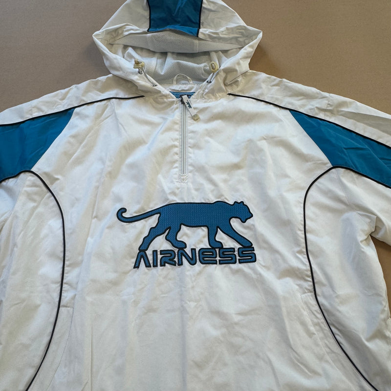 Detailansicht: Sourced limited accessories and clothes Airness vintage raincoat – Logo, Nähte oder Material