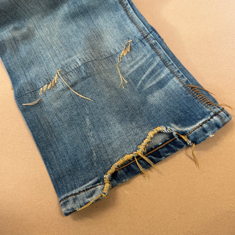 Detailansicht: Sourced limited accessories and clothes Hangana vintage summer jeans – Logo, Nähte oder Material