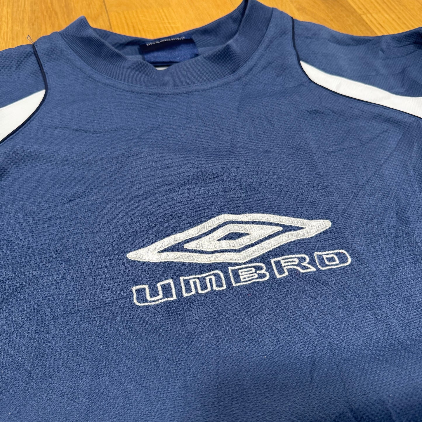 Umbro streetwear style 00s sweatshirt