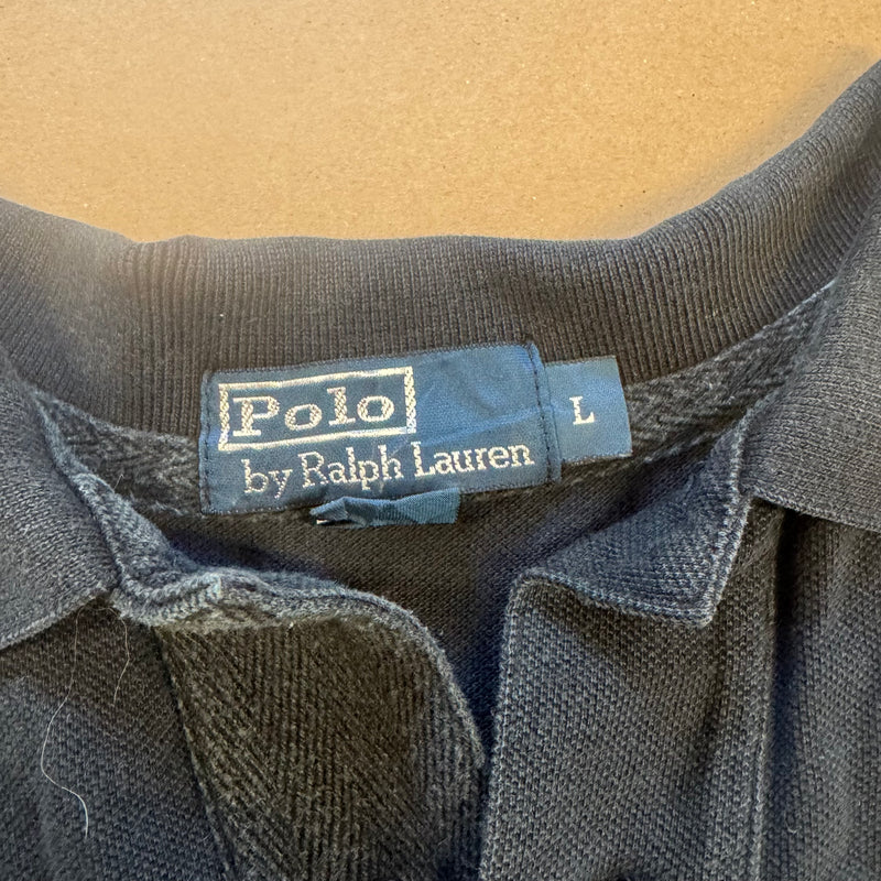 Detailansicht: Sourced limited accessories and clothes Vintage Ralph Lauren LXVII polo – Logo, Nähte oder Material