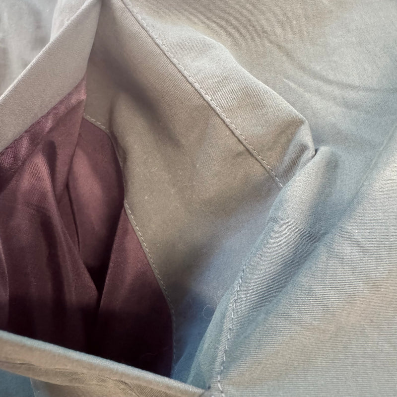 Detailansicht: Sourced limited accessories and clothes Supreme x Champion bomber jacket – Logo, Nähte oder Material