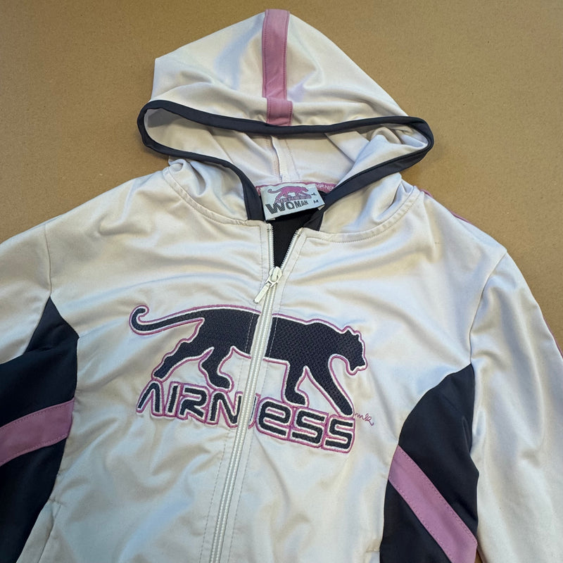 Detailansicht: Sourced limited accessories and clothes Vintage Airness track set (track jacket & track pants) – Logo, Nähte oder Material