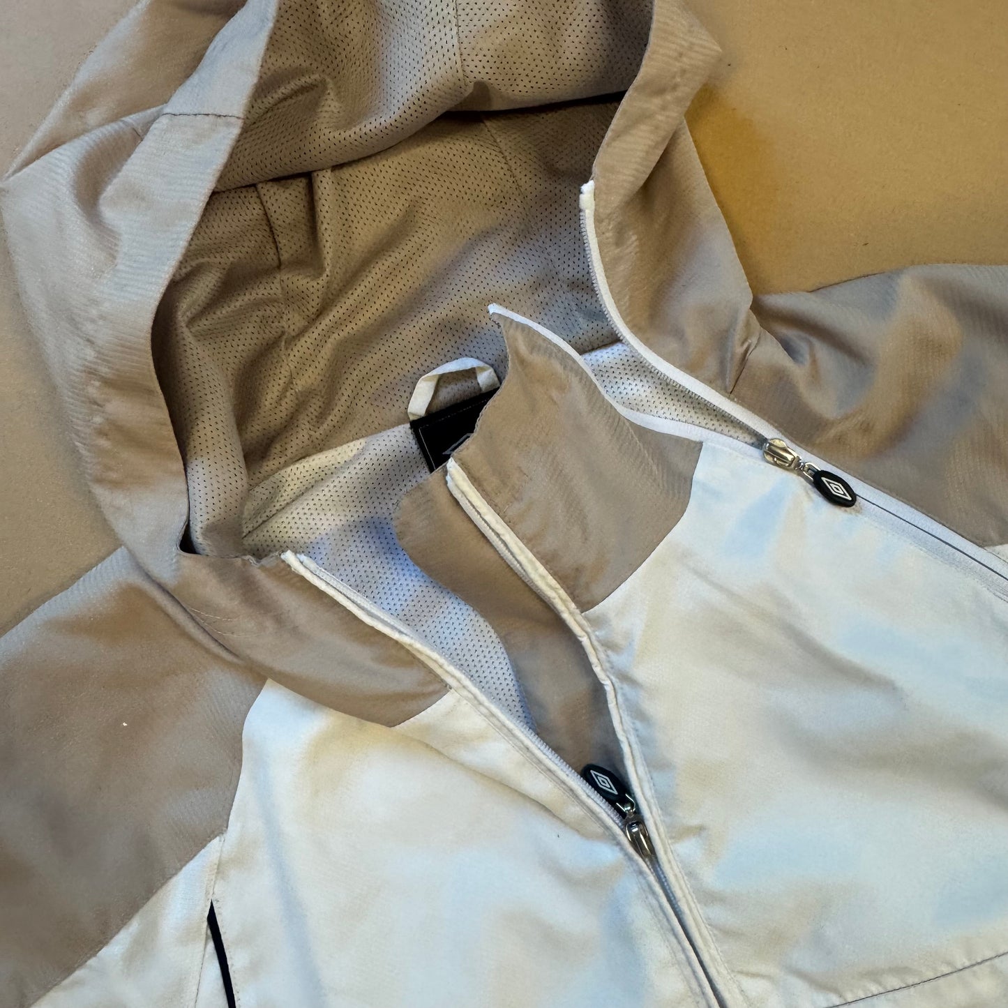 Streetwear style Umbro vintage rainjacket