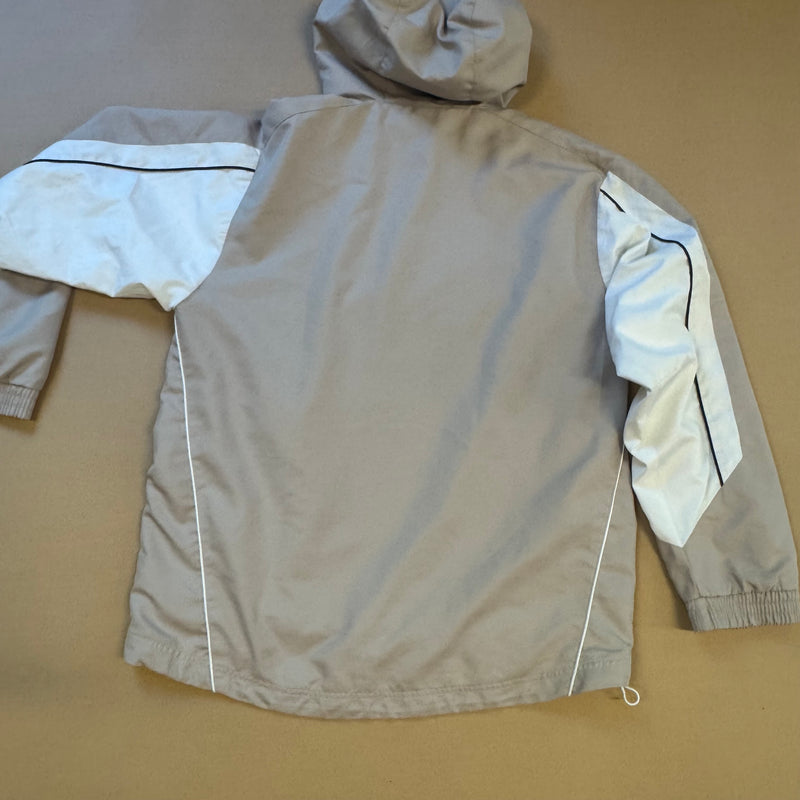 Detailansicht: Sourced limited accessories and clothes Streetwear style Umbro vintage rainjacket – Logo, Nähte oder Material