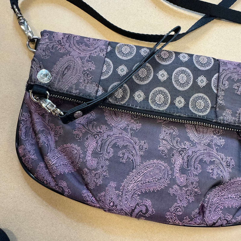 Detailansicht: Sourced limited accessories and clothes George Gina & Lucy vintage hippie bag – Logo, Nähte oder Material