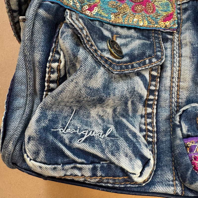 Detailansicht: Sourced limited accessories and clothes Desigual vintage Y2K jeans handbag – Logo, Nähte oder Material