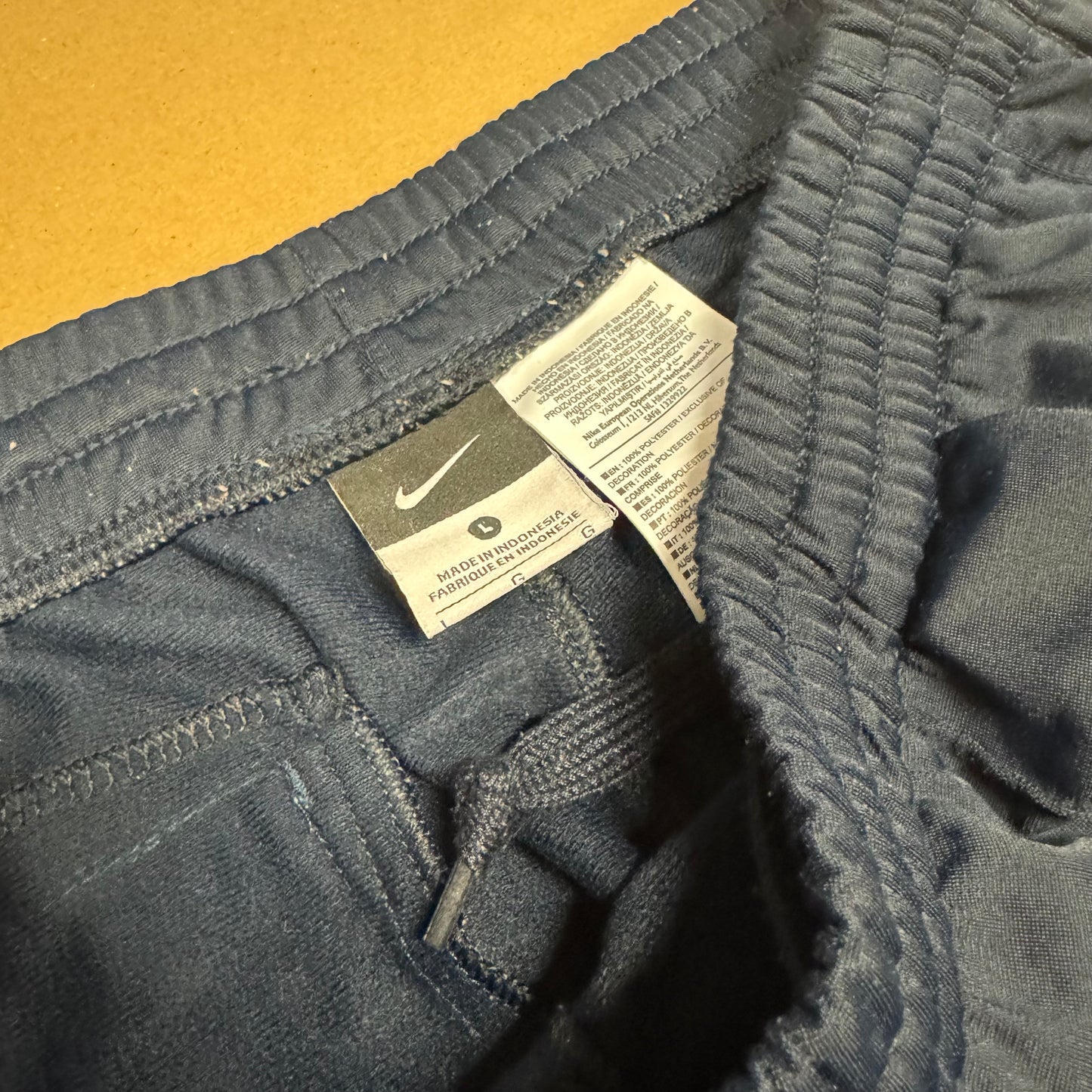 Nike vintage classy loose trackpants