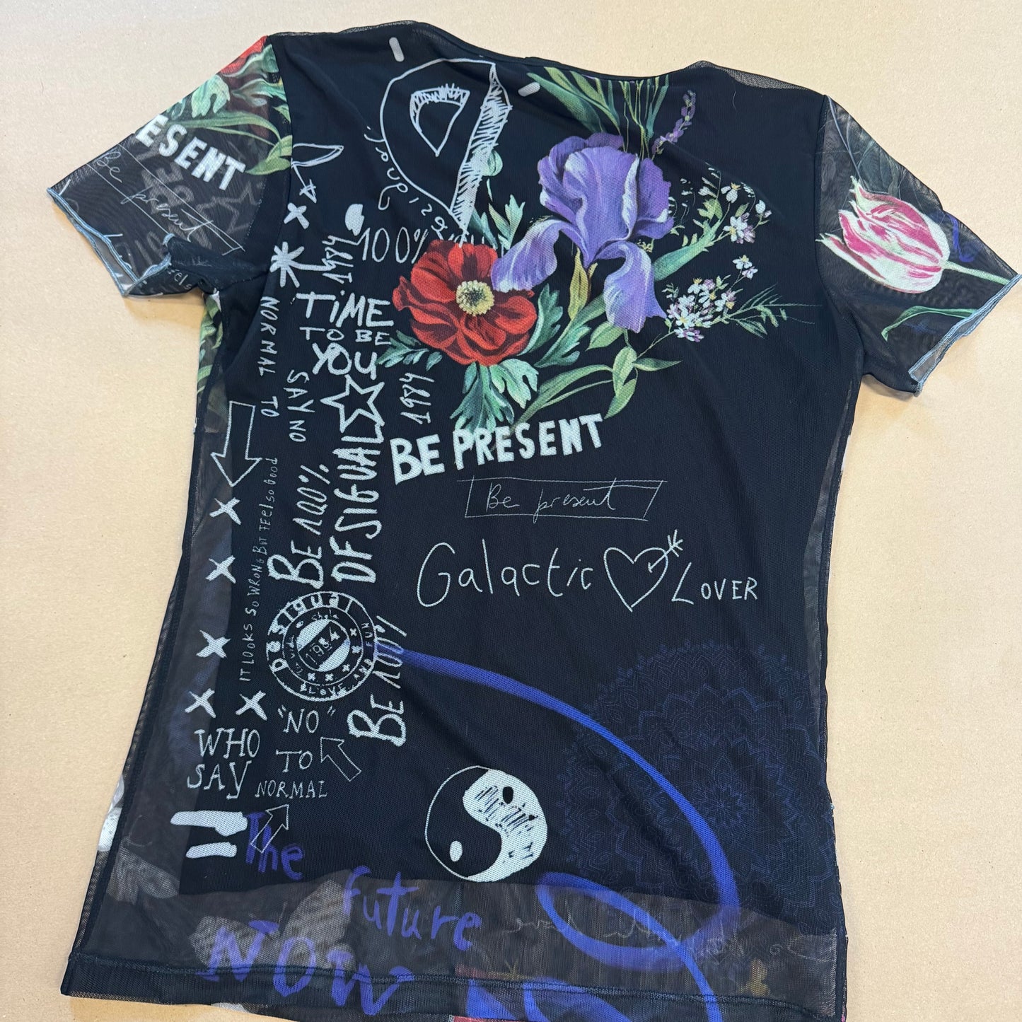 Vintage black Desigual Y2K printed t-shirt