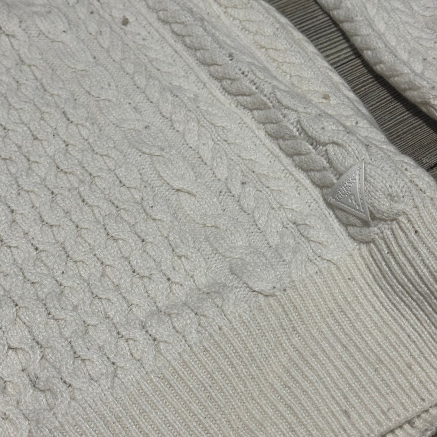 Guess knitted white crewneck sweatshirt