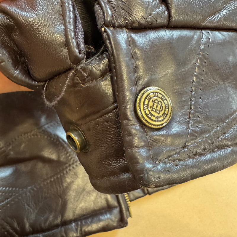 Detailansicht: Sourced limited accessories and clothes Vintage leather jacket from L'Homme Moderne – Logo, Nähte oder Material