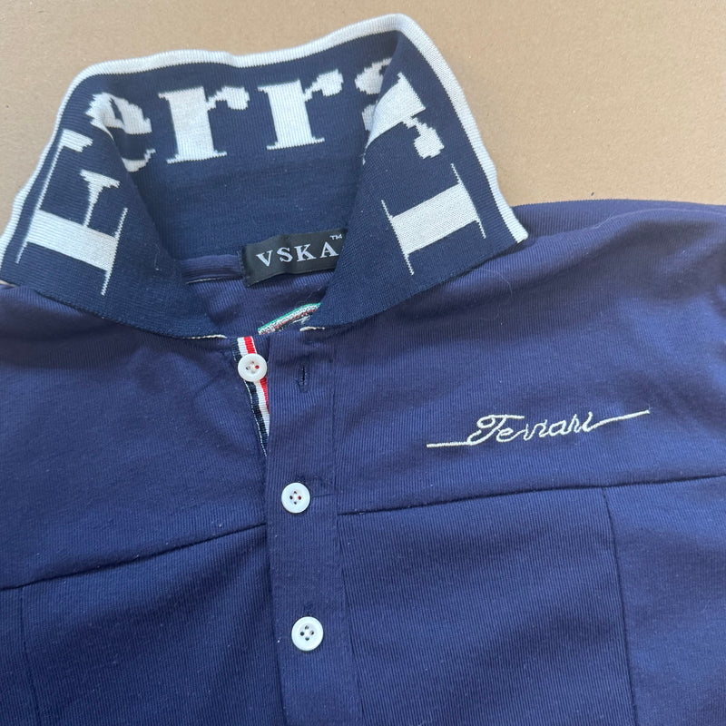 Detailansicht: Sourced limited accessories and clothes Ferrari designer slim-fit poloshirt – Logo, Nähte oder Material