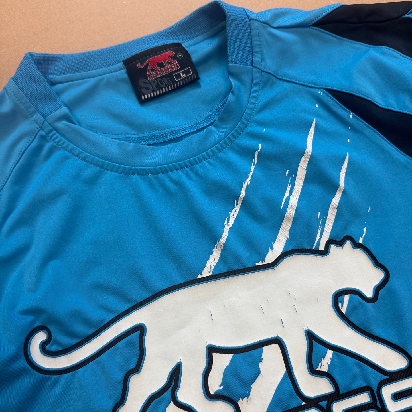 Streetwear style Airness blue t-shirt