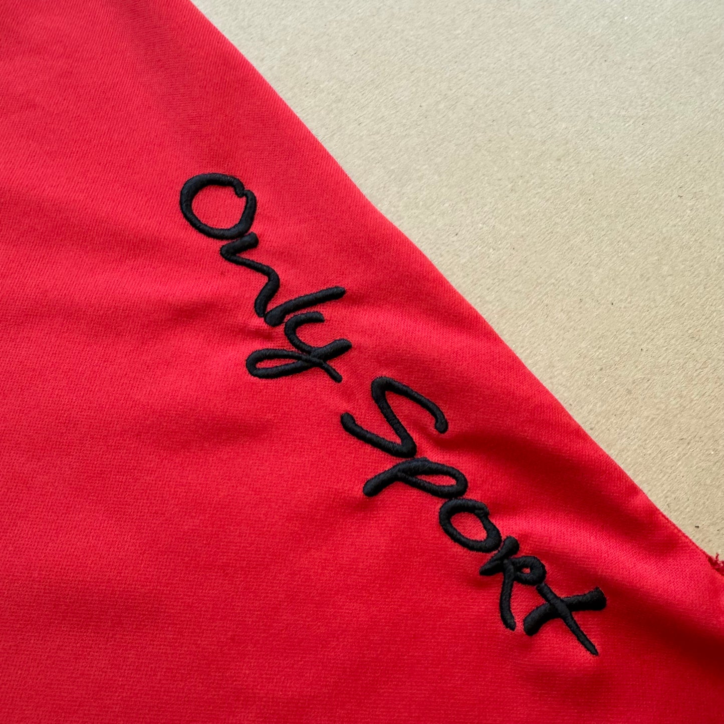 Airness vintage sportswear red t-shirt