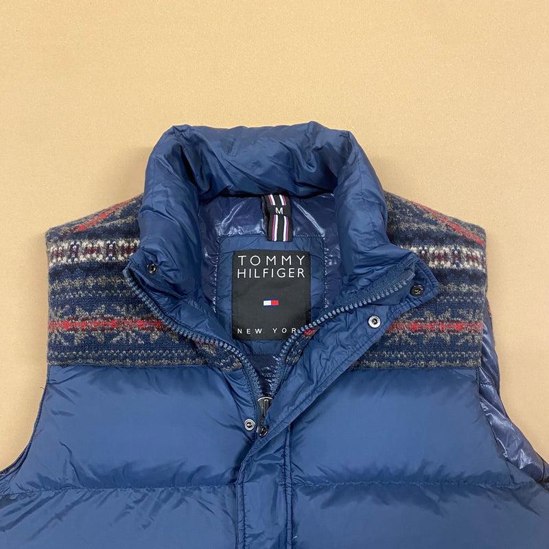 Detailansicht: Sourced limited accessories and clothes Tommy Hilfiger vest – Logo, Nähte oder Material