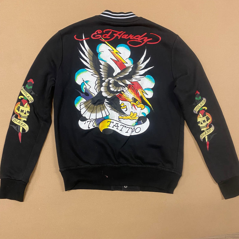 Detailansicht: Sourced limited accessories and clothes Ed Hardy bomberjacket – Logo, Nähte oder Material