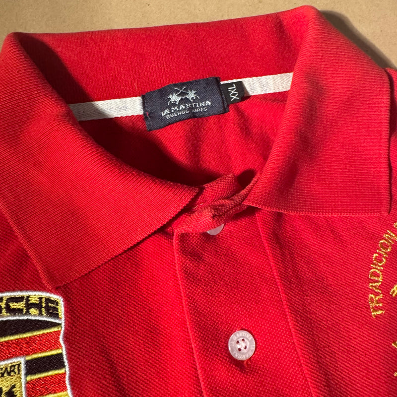 Detailansicht: Sourced limited accessories and clothes La Martina Porsche red polo – Logo, Nähte oder Material
