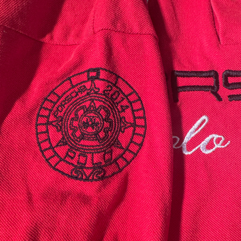 Detailansicht: Sourced limited accessories and clothes La Martina Porsche red polo – Logo, Nähte oder Material