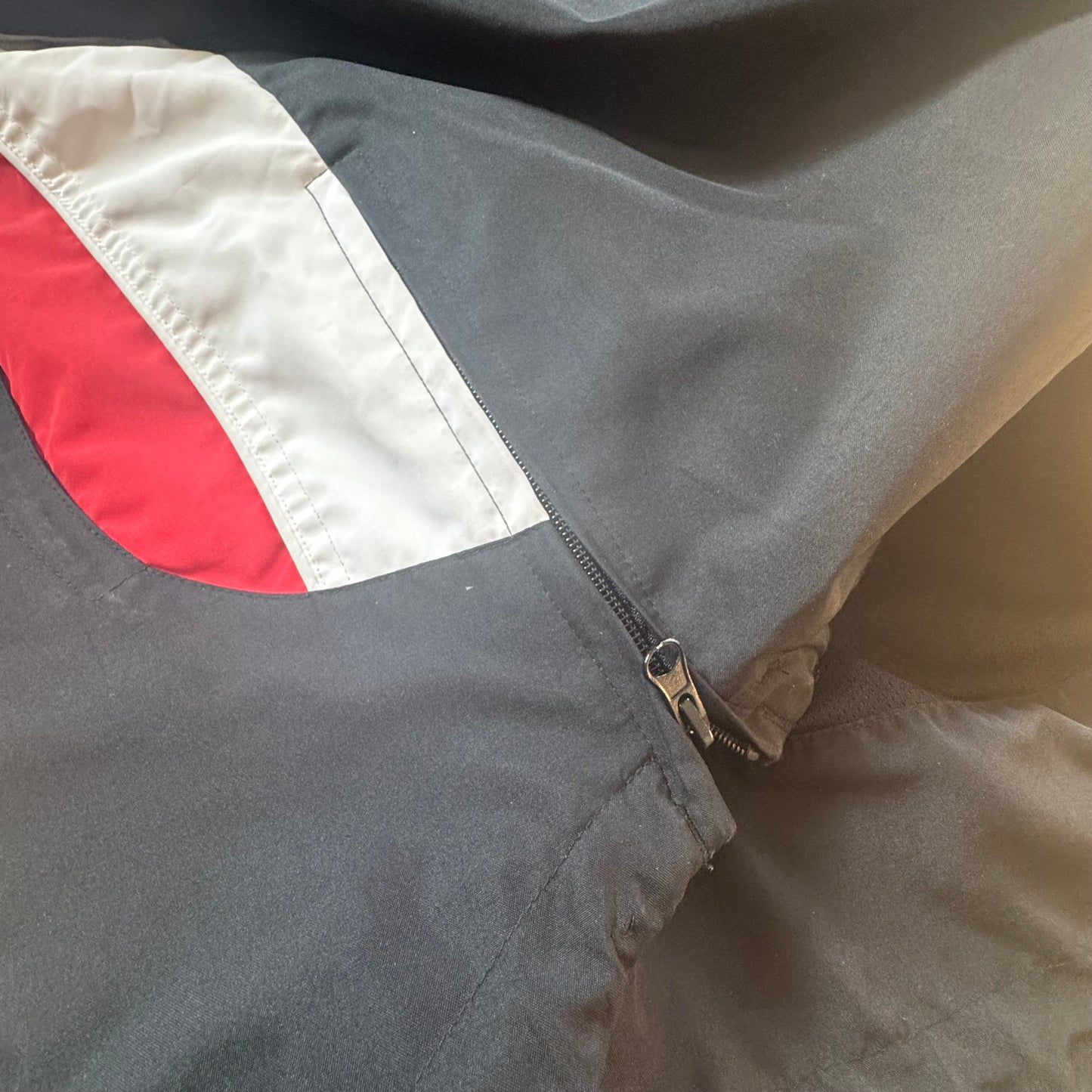 Airness streetwear rainponcho