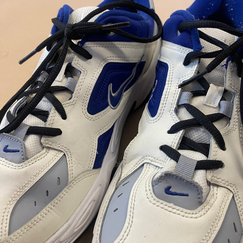 Detailansicht: Sourced limited accessories and clothes Nike m2k Tekno white & blue – Logo, Nähte oder Material