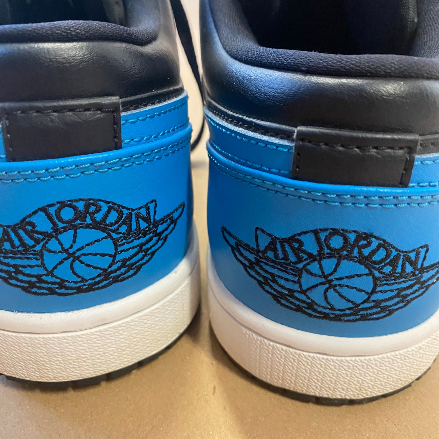 Air Jordan 1 Low Laser Blue