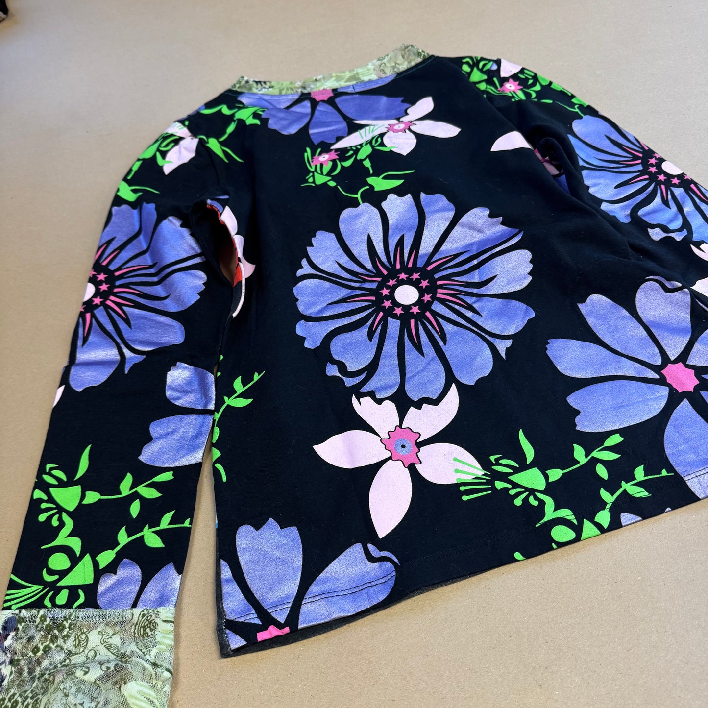 Custo Barcelona Elegance colourful Y2K long sleeve