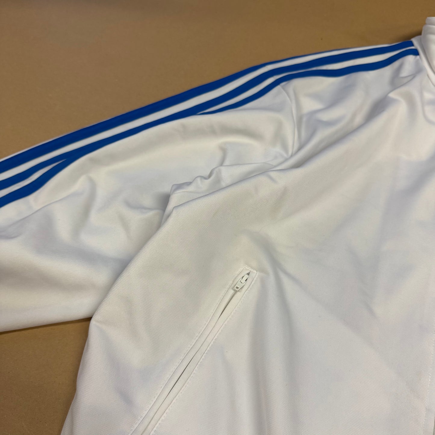Adidas retro 00s vintage white track jacket