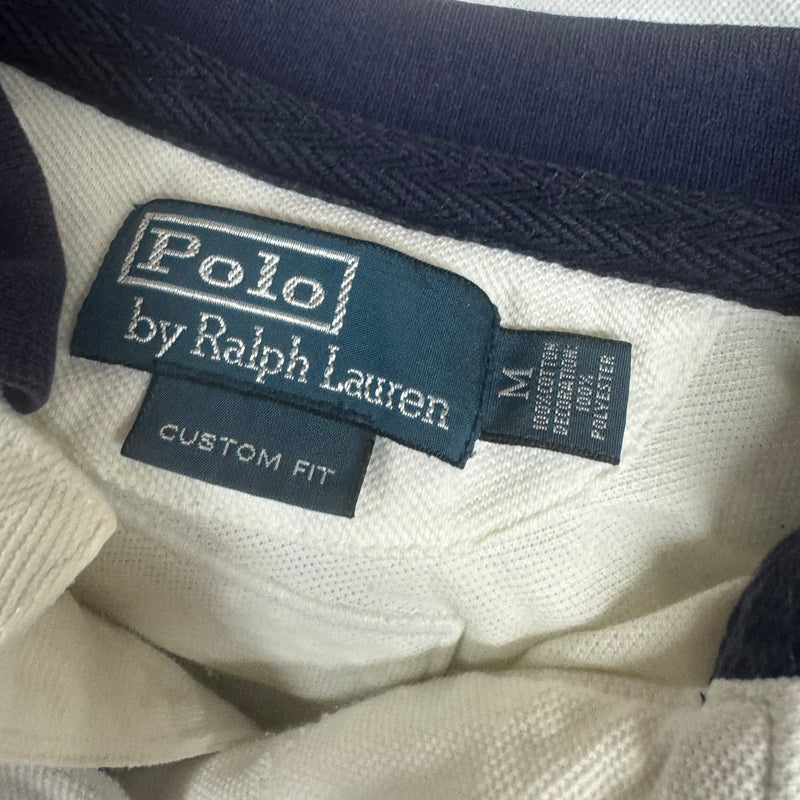 Detailansicht: Sourced limited accessories and clothes Polo Ralph Lauren United States white polo – Logo, Nähte oder Material