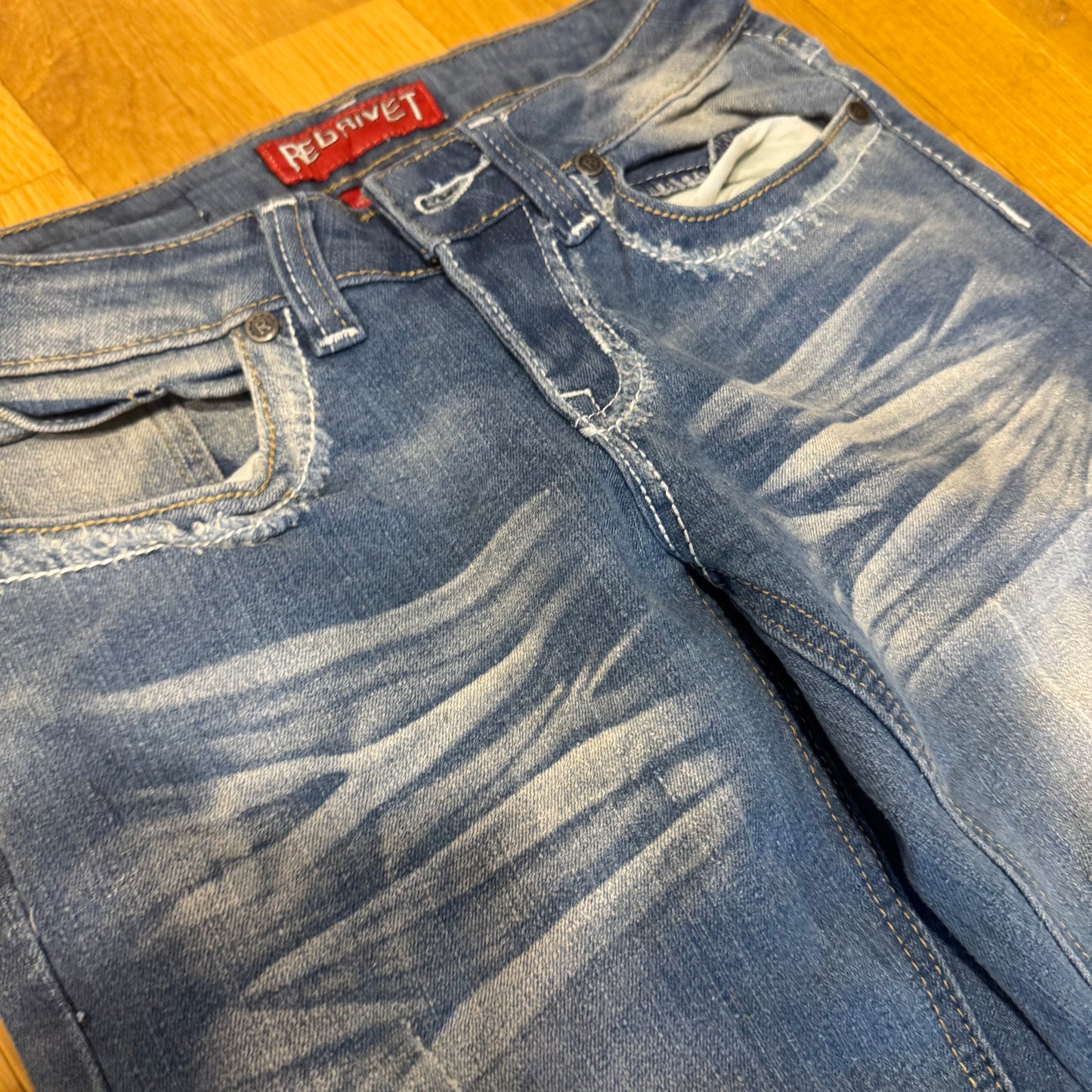 Red Rivet Y2K stone washed wide leg jeans