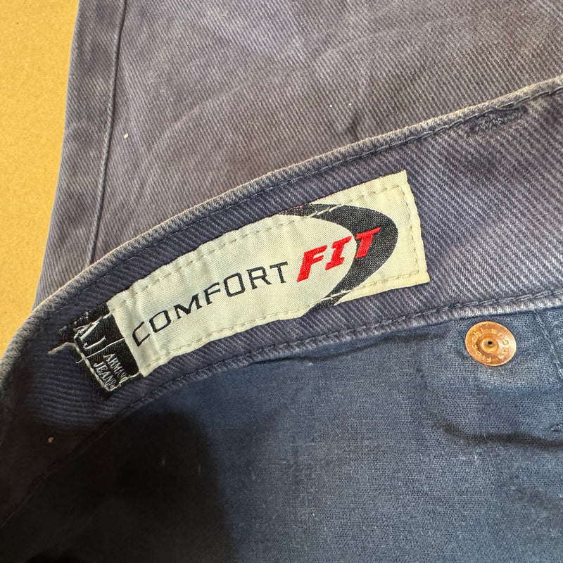 Detailansicht: Sourced limited accessories and clothes Armani Jeans classic blue straight leg – Logo, Nähte oder Material