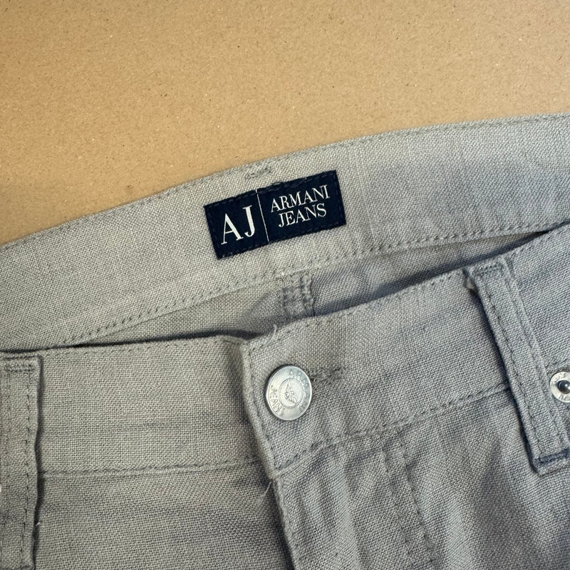 Detailansicht: Sourced limited accessories and clothes Armani Jeans loose summer pants – Logo, Nähte oder Material
