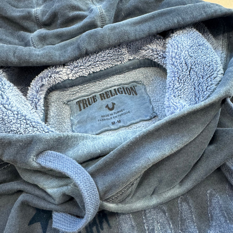 Detailansicht: Sourced limited accessories and clothes True Religion Los Angeles hoodie – Logo, Nähte oder Material