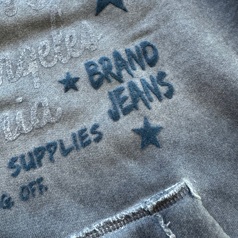 Detailansicht: Sourced limited accessories and clothes True Religion Los Angeles hoodie – Logo, Nähte oder Material