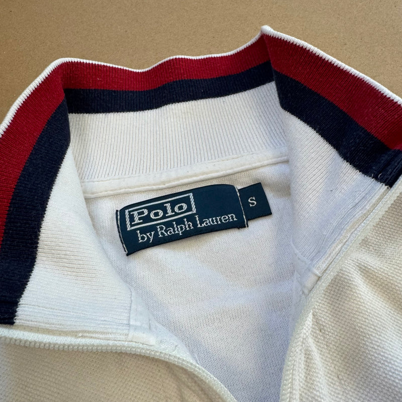 Detailansicht: Sourced limited accessories and clothes Polo Ralph Lauren vintage white zip-up – Logo, Nähte oder Material