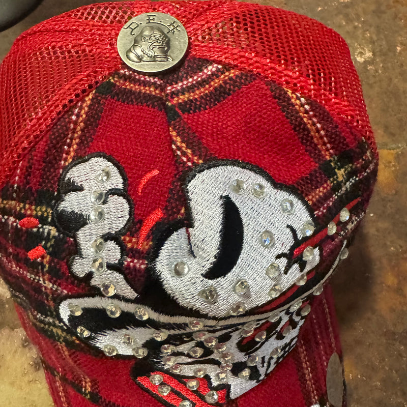 Detailansicht: Sourced limited accessories and clothes Red Ed Hardy cap – Logo, Nähte oder Material