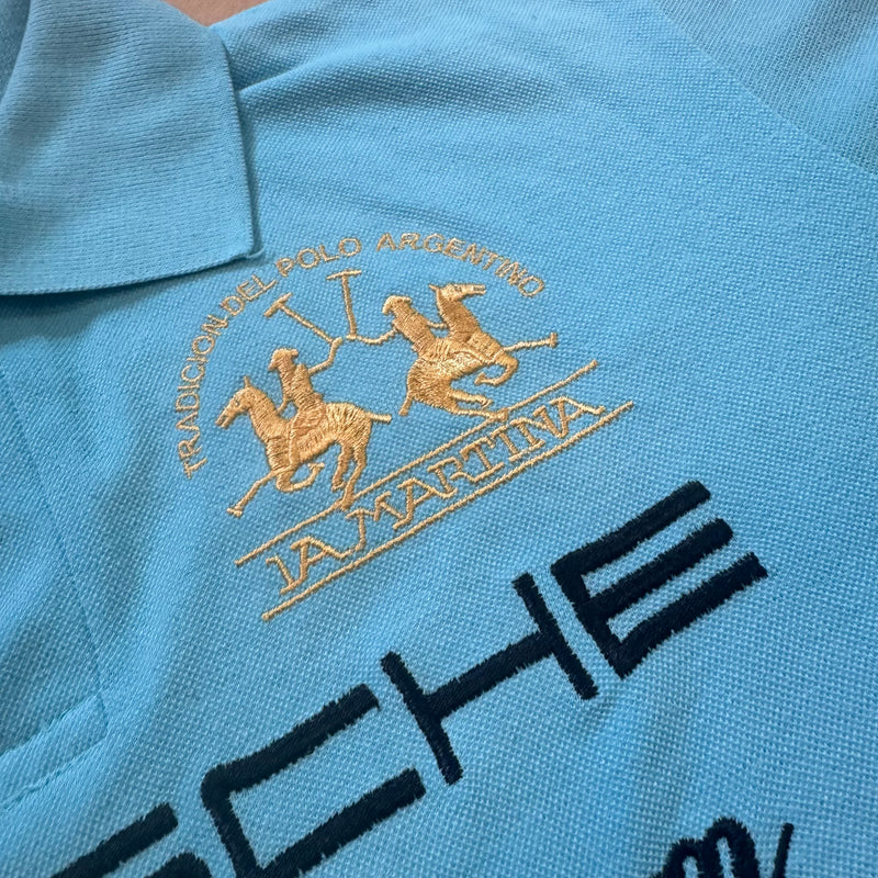 Detailansicht: Sourced limited accessories and clothes La Martina Porsche 2013 baby blue poloshirt – Logo, Nähte oder Material