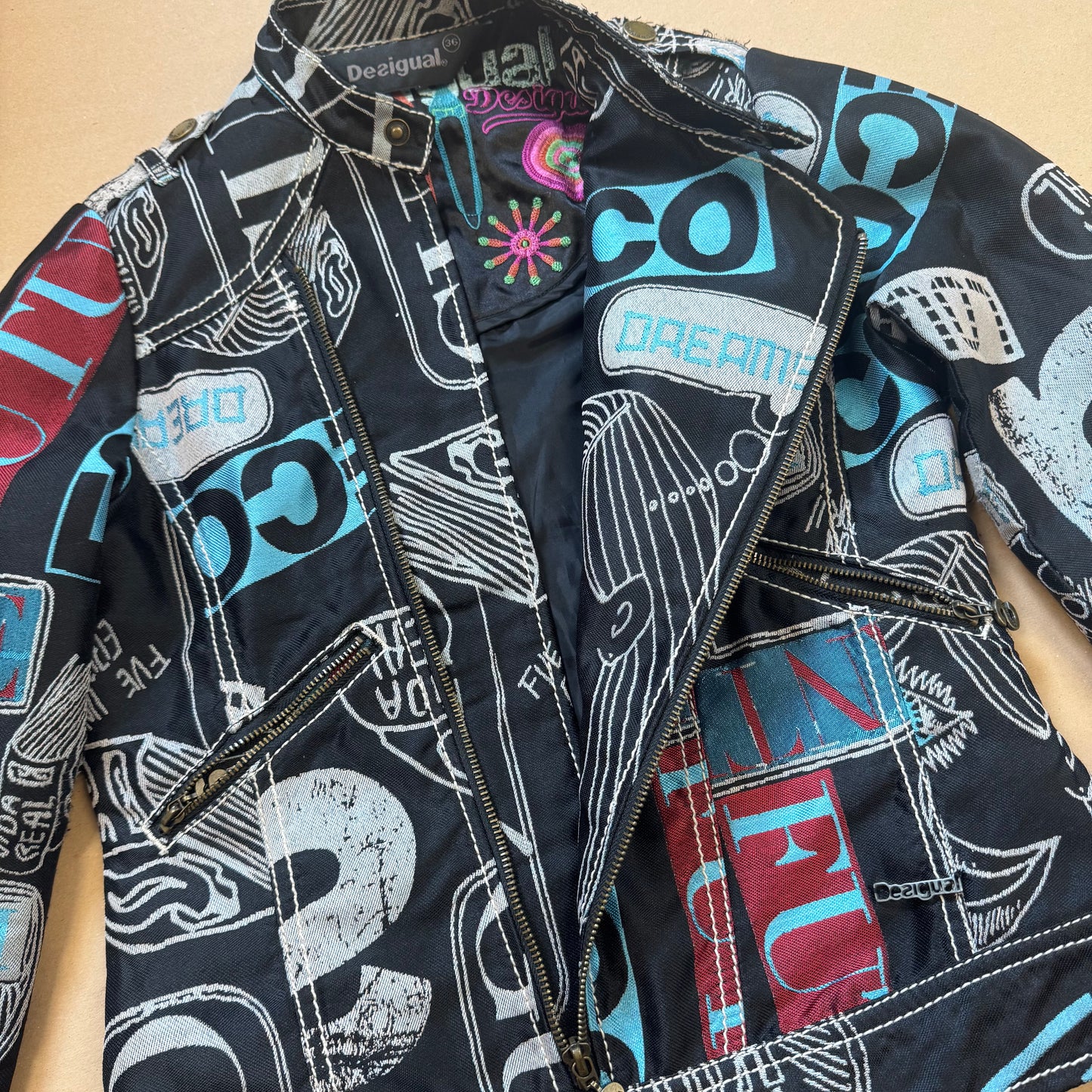 "Vida Real" Desigual embroidered jacket