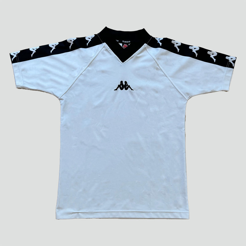 Sourced limited accessories and clothes Vintage Kappa sportswear t-shirt – Secondhand Streetwear