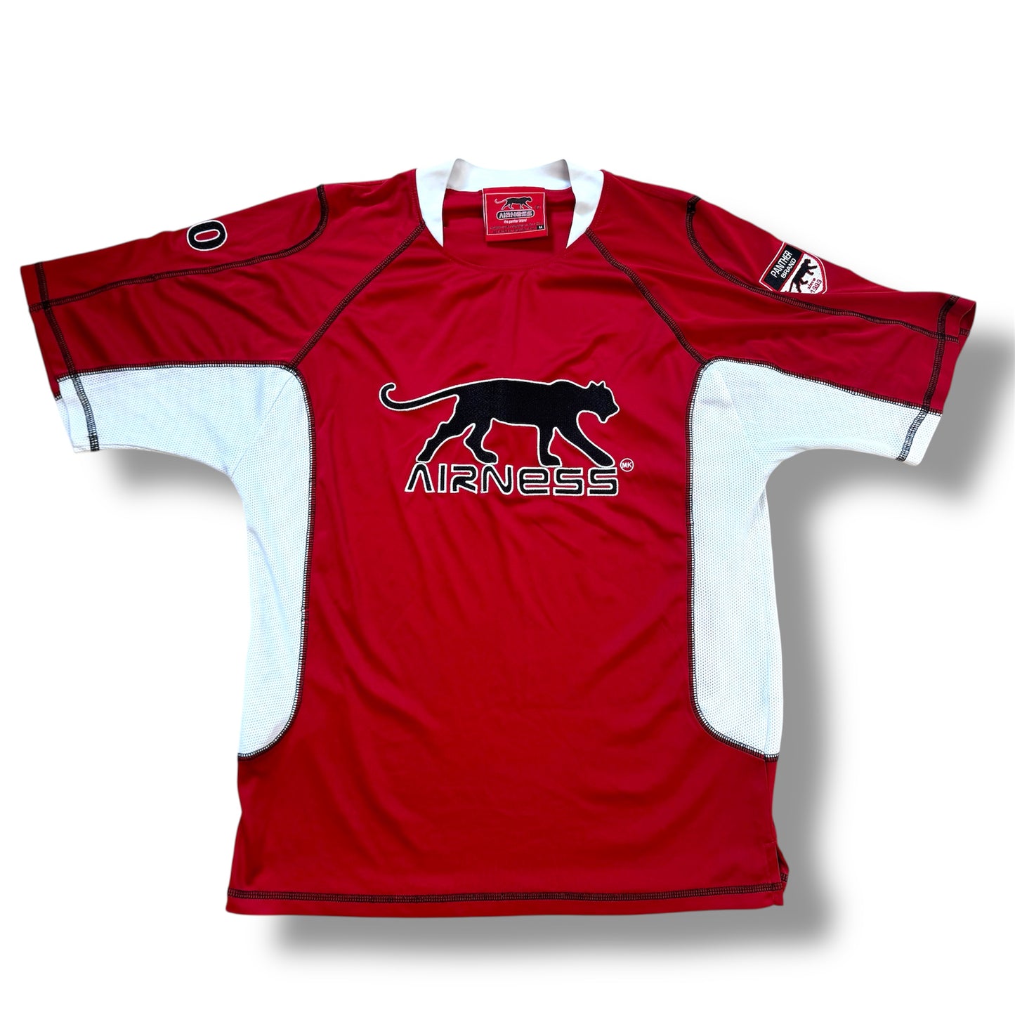 Airness streetwear 00s red t-shirt
