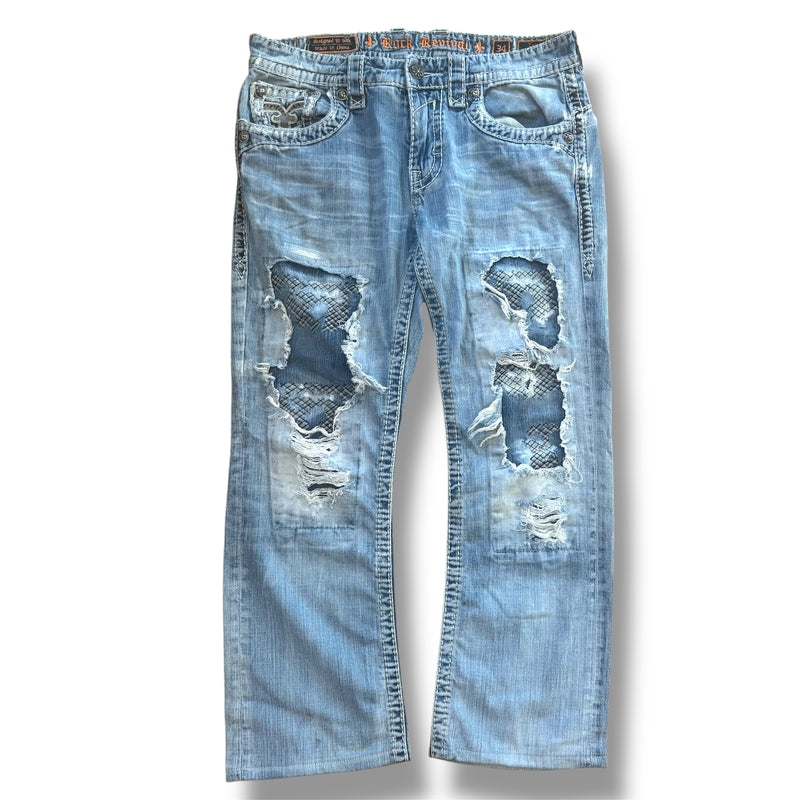 Detailansicht: Sourced limited accessories and clothes Rock Revival vintage ripped and embroidered denim jeans – Logo, Nähte oder Material