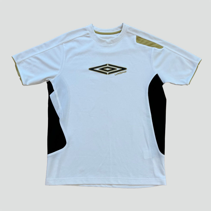 Sourced limited accessories and clothes Umbro streetwear style t-shirt – Secondhand Streetwear