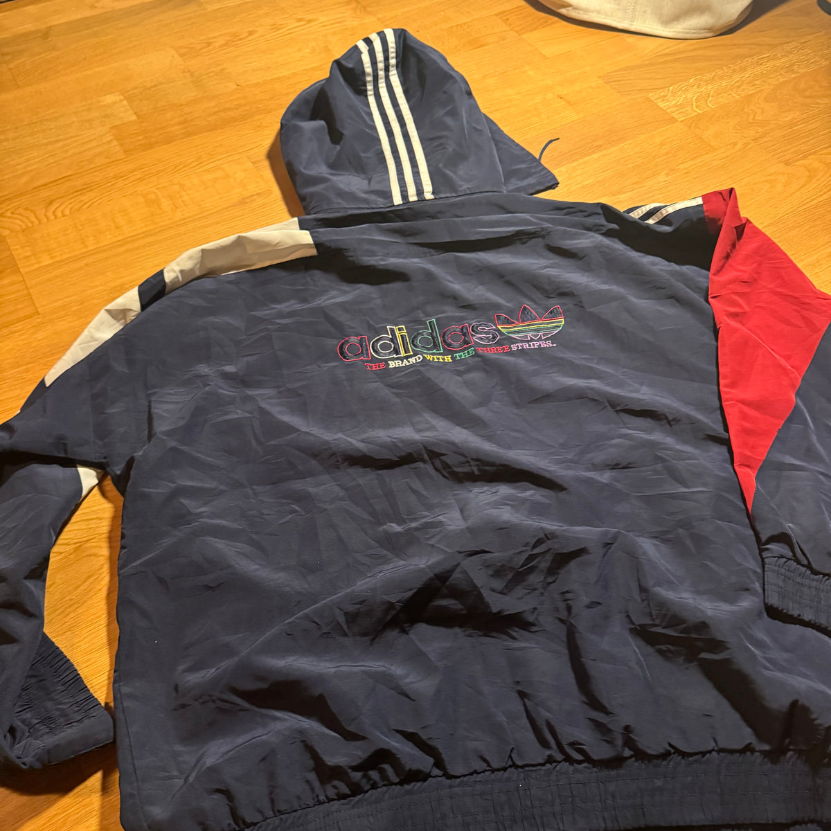 Adidas vintage 90s stylish track jacket – Close-up 5
