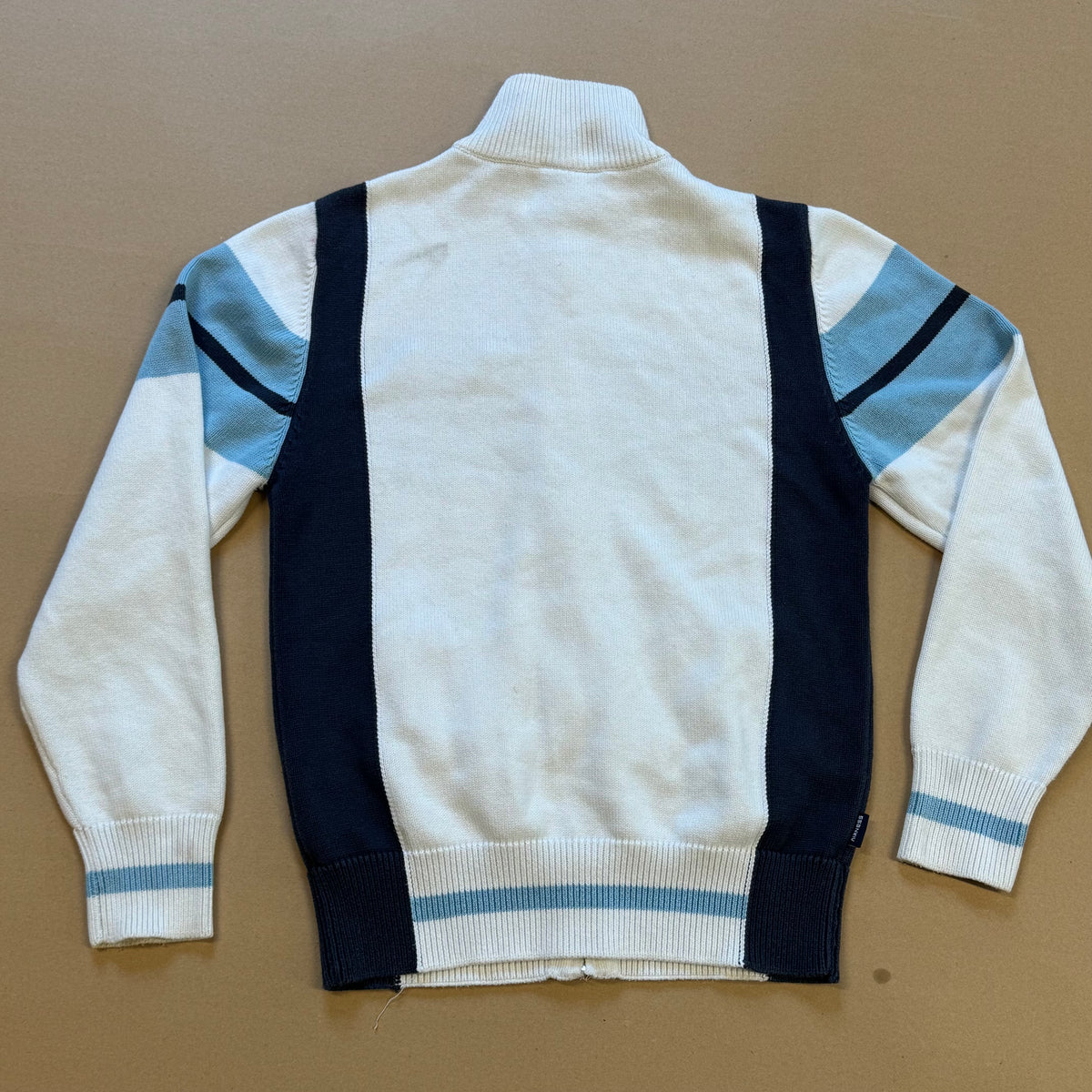 Airness vintage knitted zip-up in white – Close-up 2