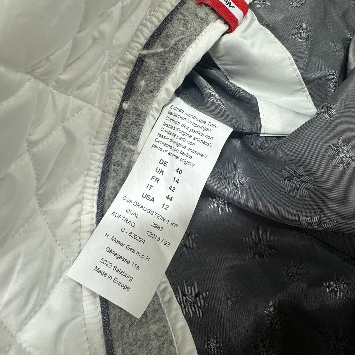 Almgwand white functional winter jacket – Close-up 7