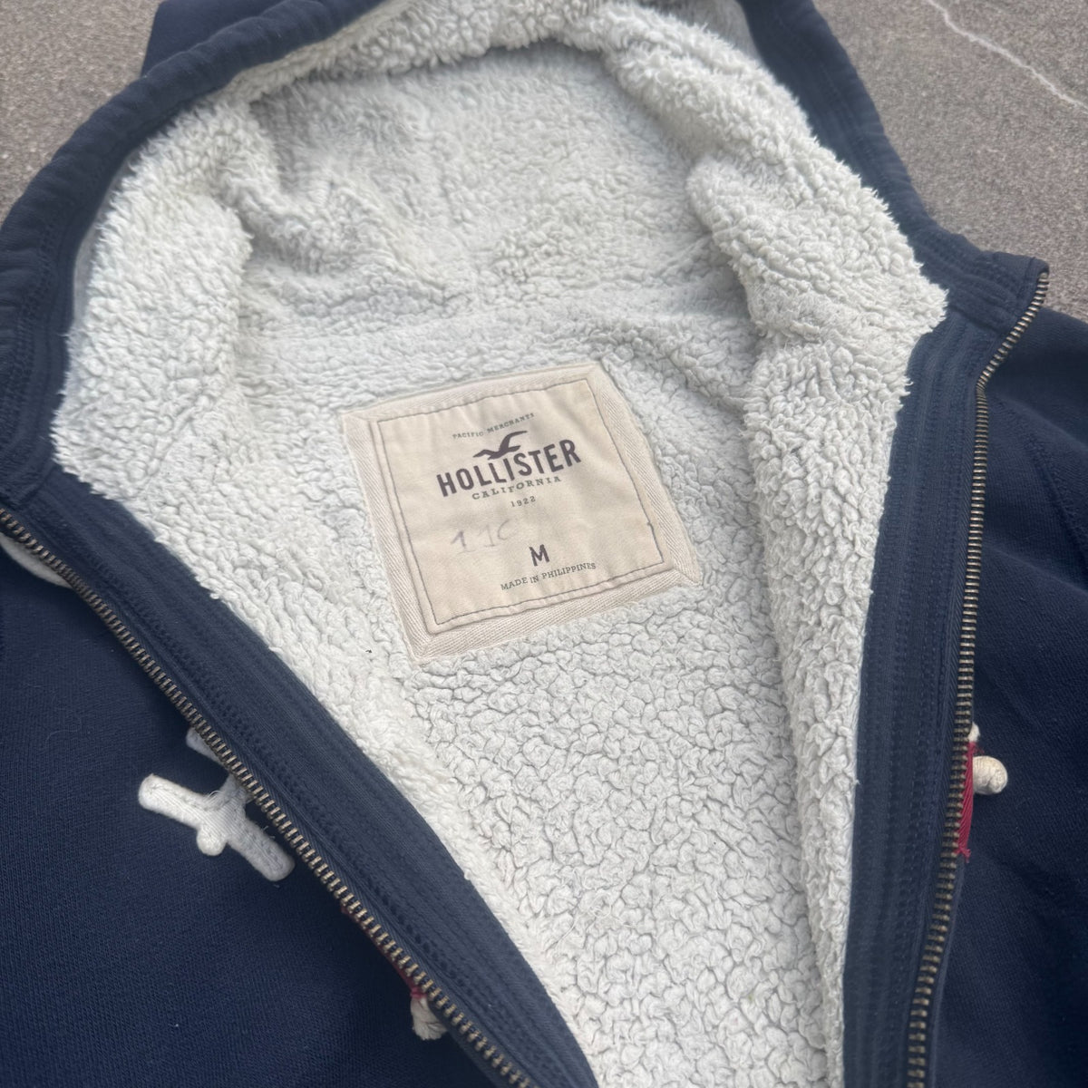 Hollister Y2K fluffy retro zip hoodie – Close-up 3