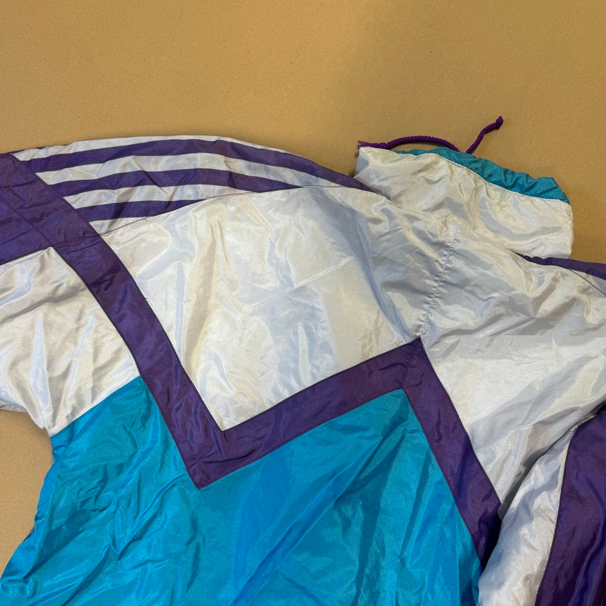 Hummel vintage 90s track jacket – Close-up 4