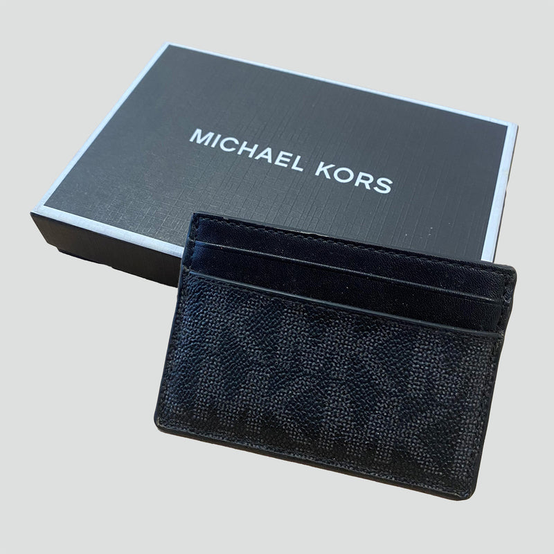 Sourced limited accessories and clothes Michael Kors card holder – Secondhand Streetwear