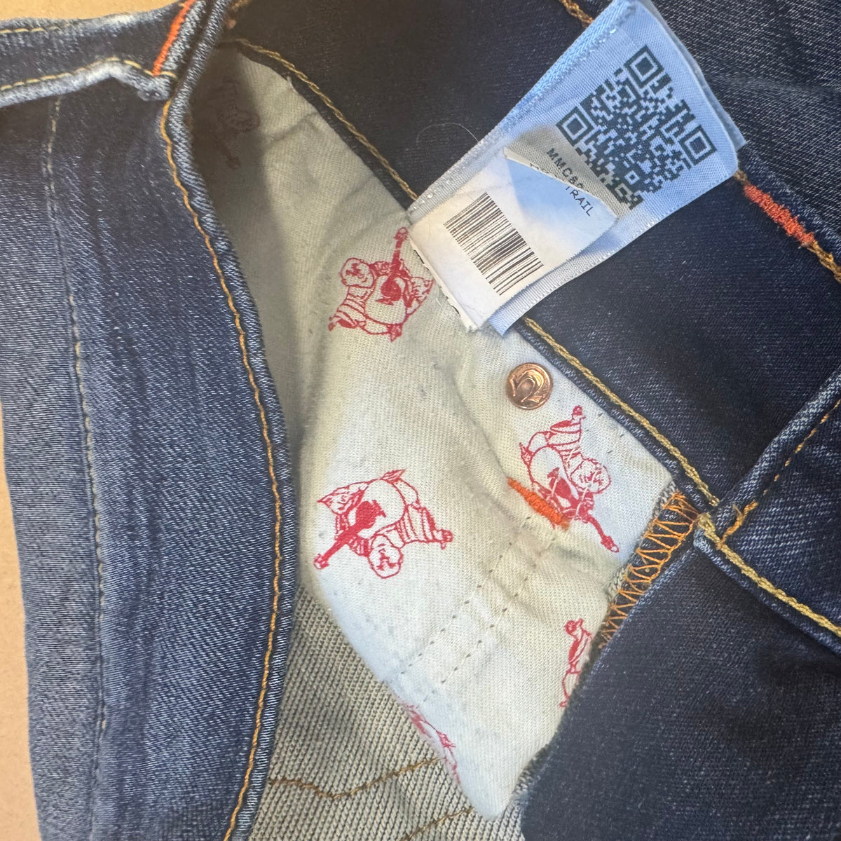 True Religion World Tour pants – Close-up 5